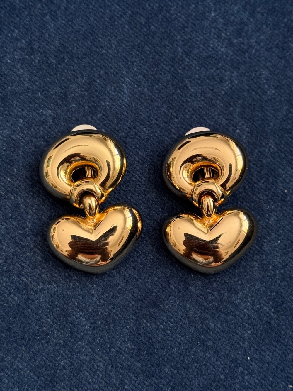Vintage Erwin Pearl Goldtone ‎ Heart Clip on earrings